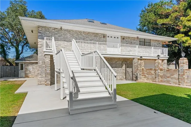 $899,500 | 106 Cambridge Drive, Belle Chasse, LA 70037