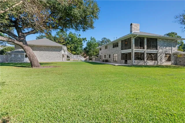 $899,500 | 106 Cambridge Drive, Belle Chasse, LA 70037