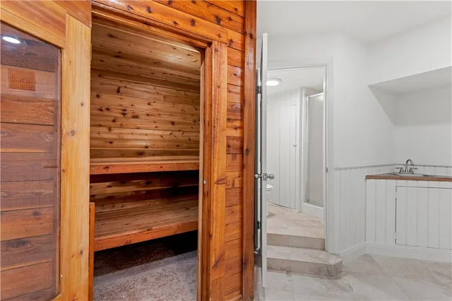 $899,500 | 106 Cambridge Drive, Belle Chasse, LA 70037