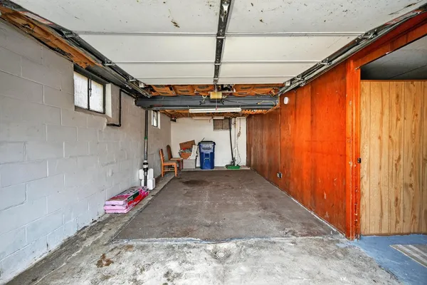 $184,900 | 5514 Pine Lane, Aurora, IN 47001