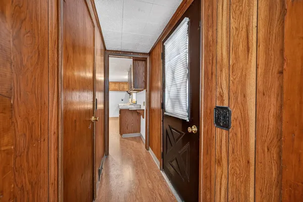 $184,900 | 5514 Pine Lane, Aurora, IN 47001