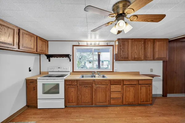 $184,900 | 5514 Pine Lane, Aurora, IN 47001