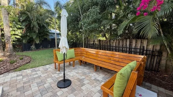 a view of a backyard with plants