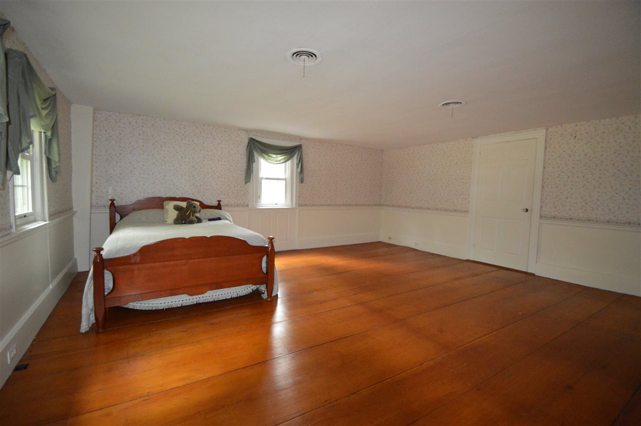 124 Governors Road Brookfield, NH 03872 - Photo 30 of 39