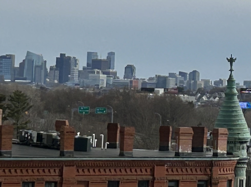 21 Bradlee Road, Unit 52 Medford, MA 02155 - Photo 22 of 22 a picture of city view