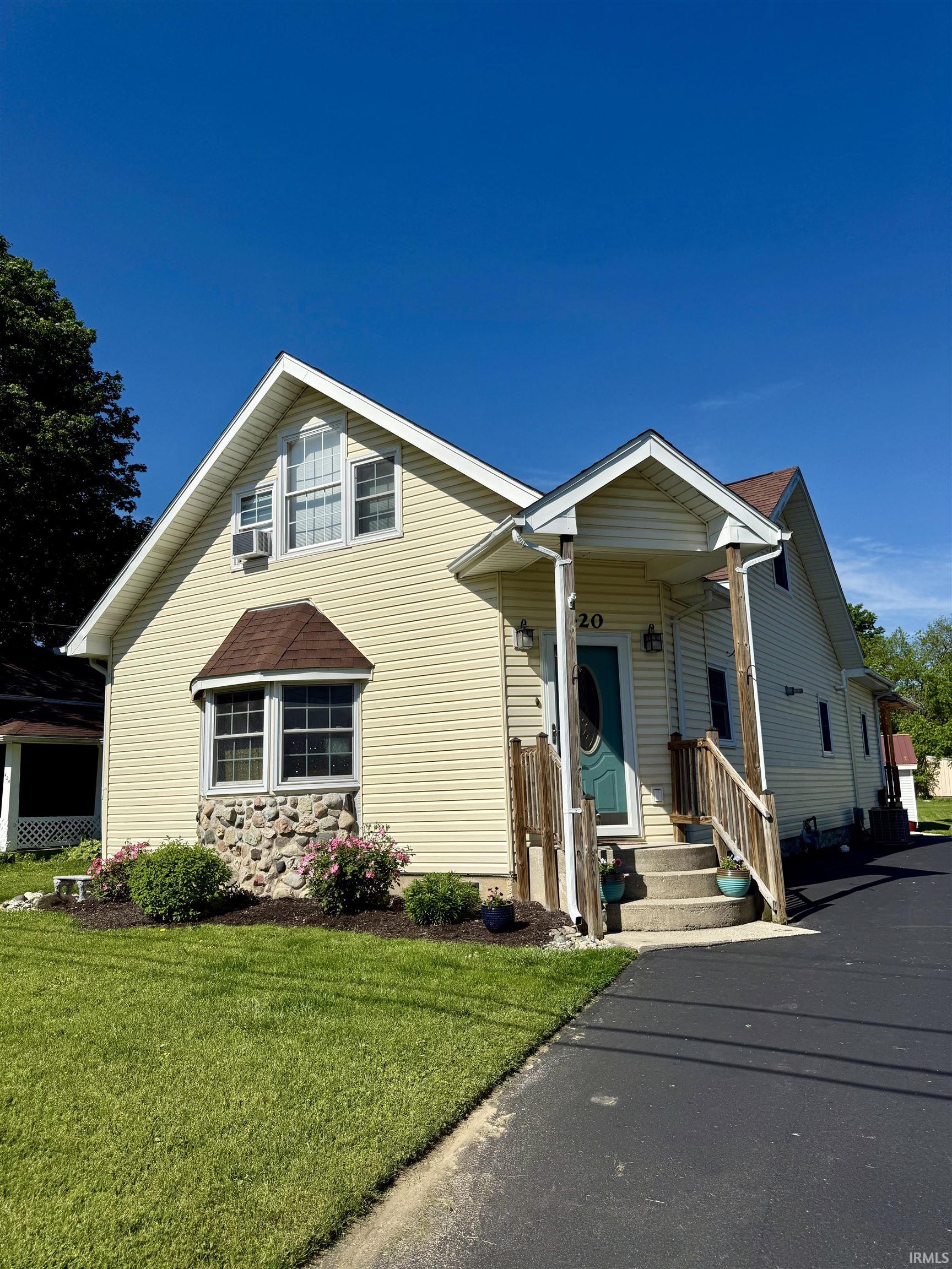420 Hasty Street Huntington, IN 46750 - Photo 1 of 17