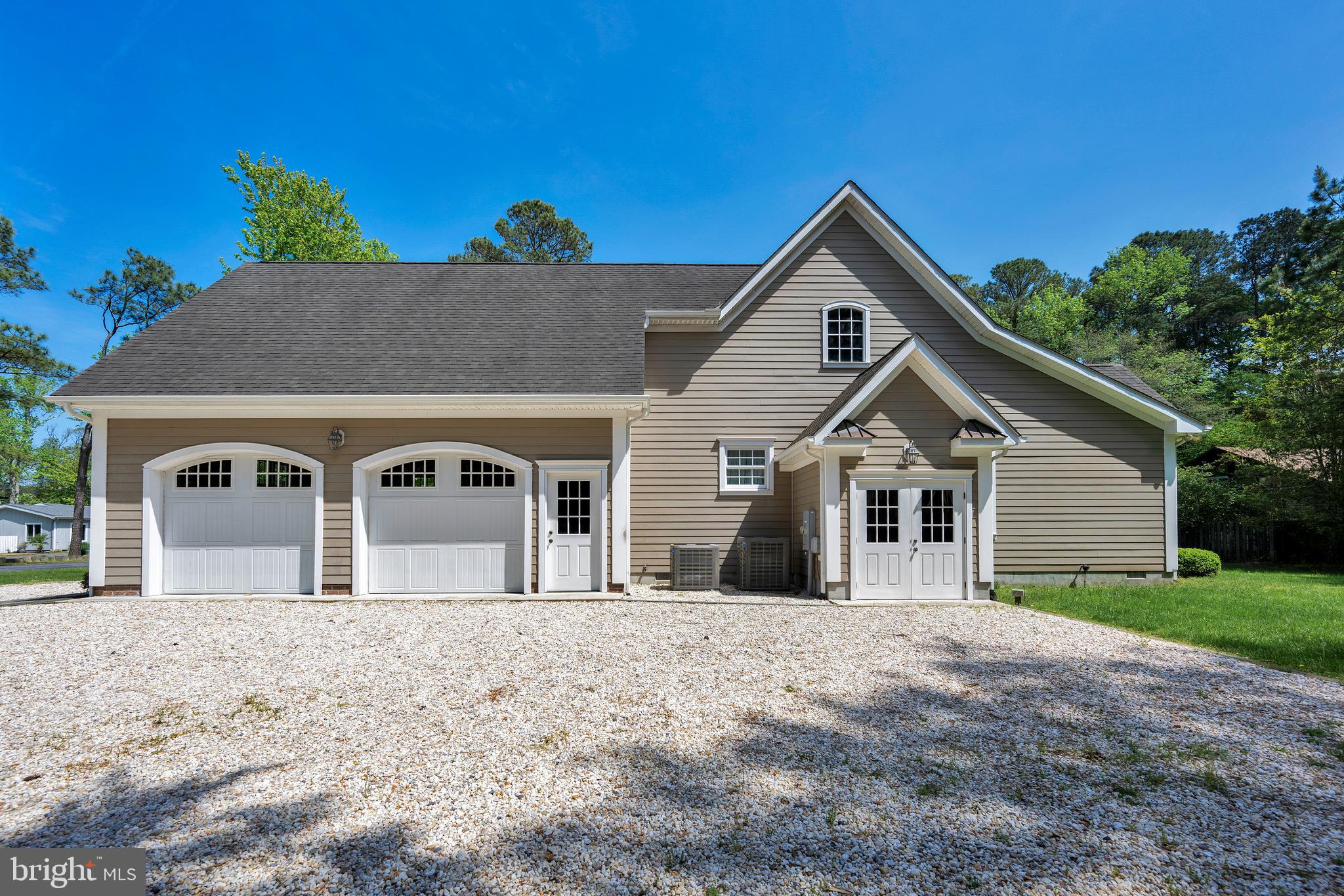 18 Short Road Bethany Beach, DE 19930 - Photo 4 of 76 Oversized 2 car garage