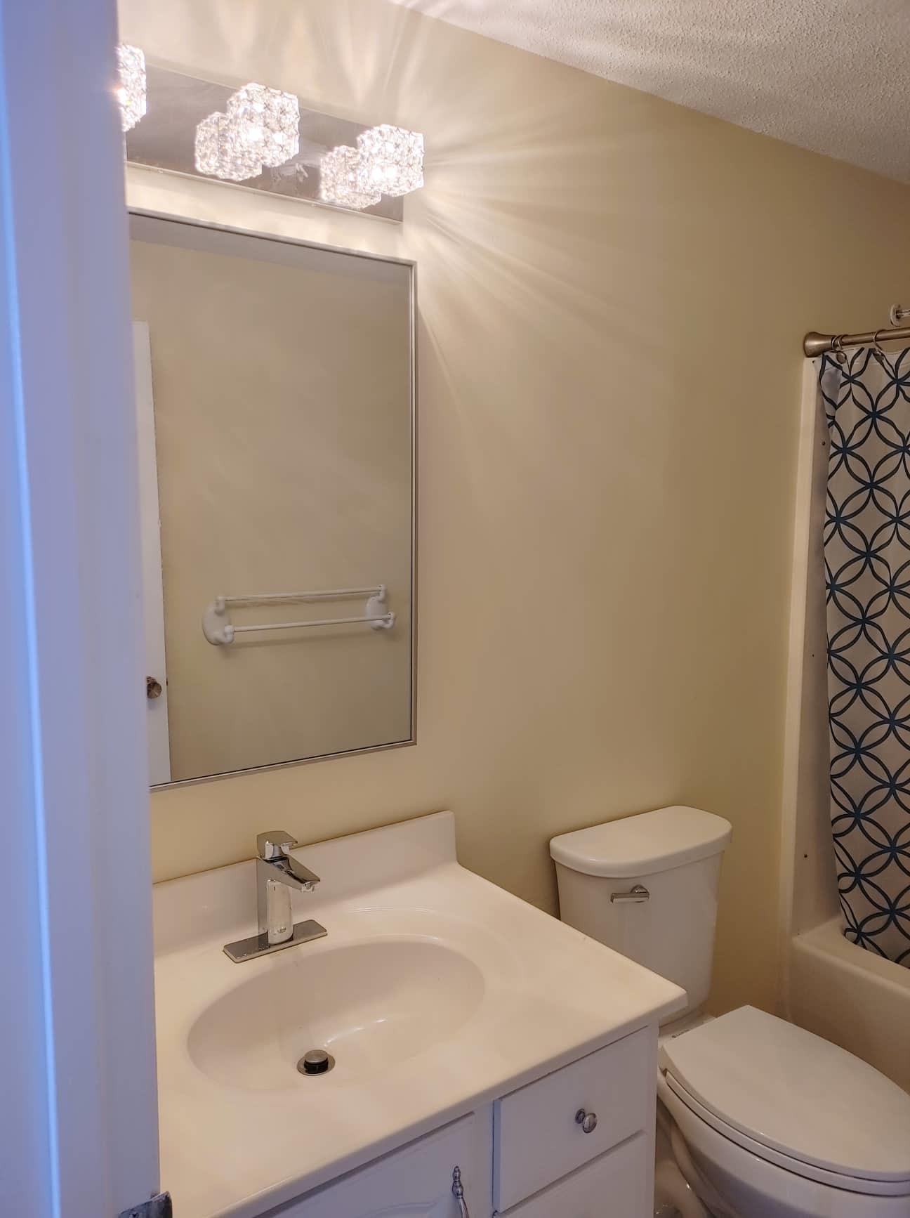 93 Sentry Way Merrimack, NH 03054 - Photo 2 of 20