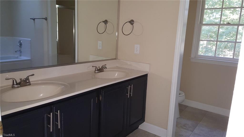 104 Burrows Road Jamestown, NC 27282 - Photo 12 of 23 Gallery Image 12