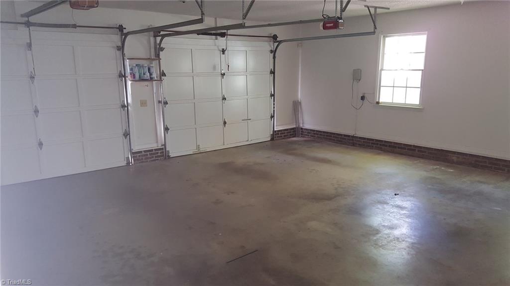 104 Burrows Road Jamestown, NC 27282 - Photo 19 of 23 Gallery Image 19