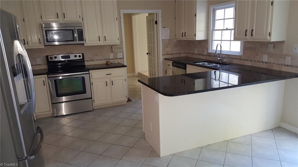 104 Burrows Road Jamestown, NC 27282 - Photo 20 of 23 Gallery Image 20