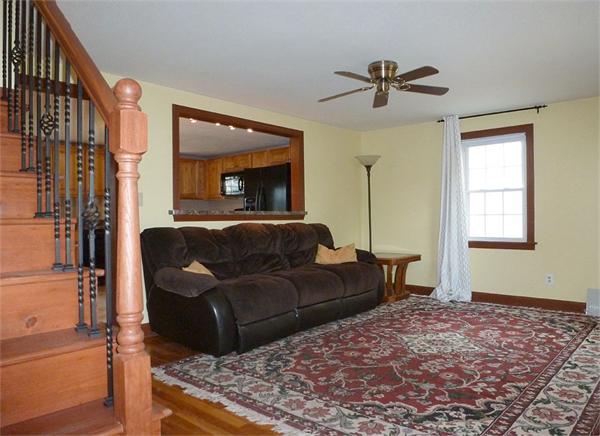 256 Edendale Street Springfield, MA 01104 - Photo 6 of 25