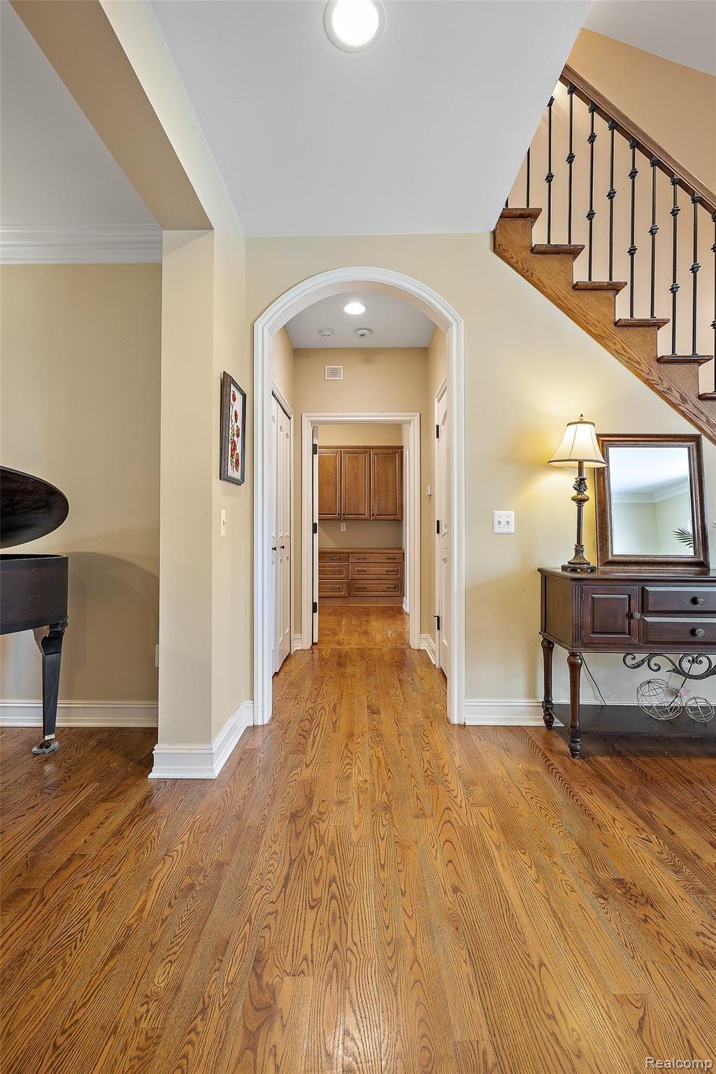 523 Trinway Road Troy, MI 48085 - Photo 17 of 55 523 Trinway-49.jpg