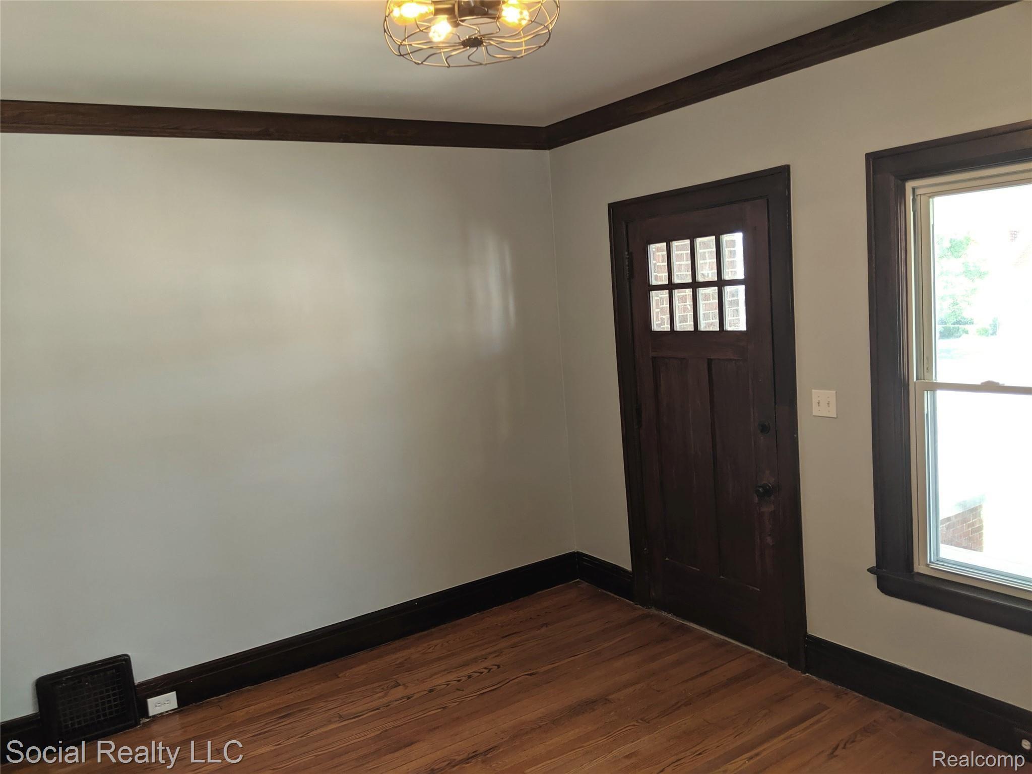 15824 Charles R Avenue Eastpointe, MI 48021 - Photo 36 of 36 IMG_20190717_171009.jpg