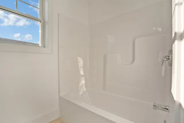 $279,000 | 2 Cape Coral Way, Unit D, Rochester, NH 03867