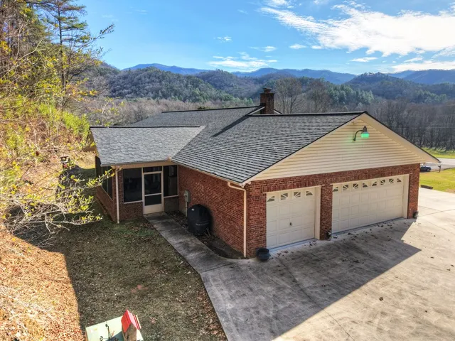 $465,000 | 45 Sulpher Lane, Andrews, NC 28901