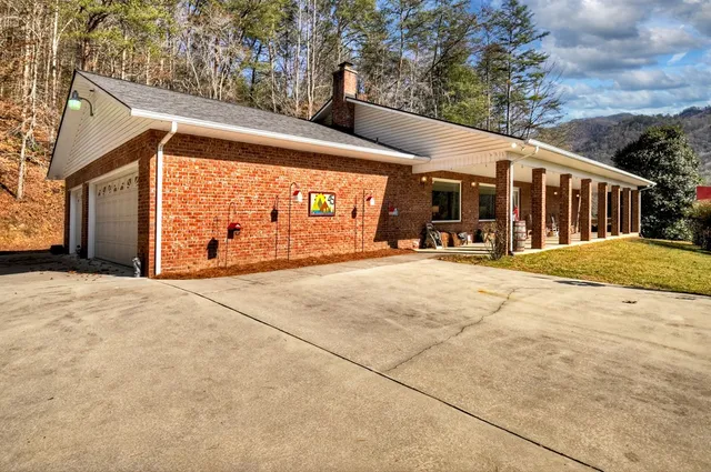 $465,000 | 45 Sulpher Lane, Andrews, NC 28901