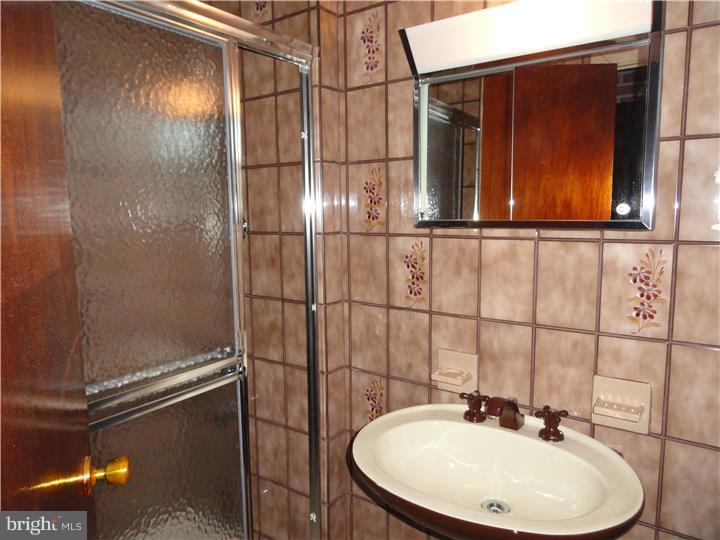 500 Drexel Road Fairless Hills, PA 19030 - Photo 11 of 17 Master Bathroom