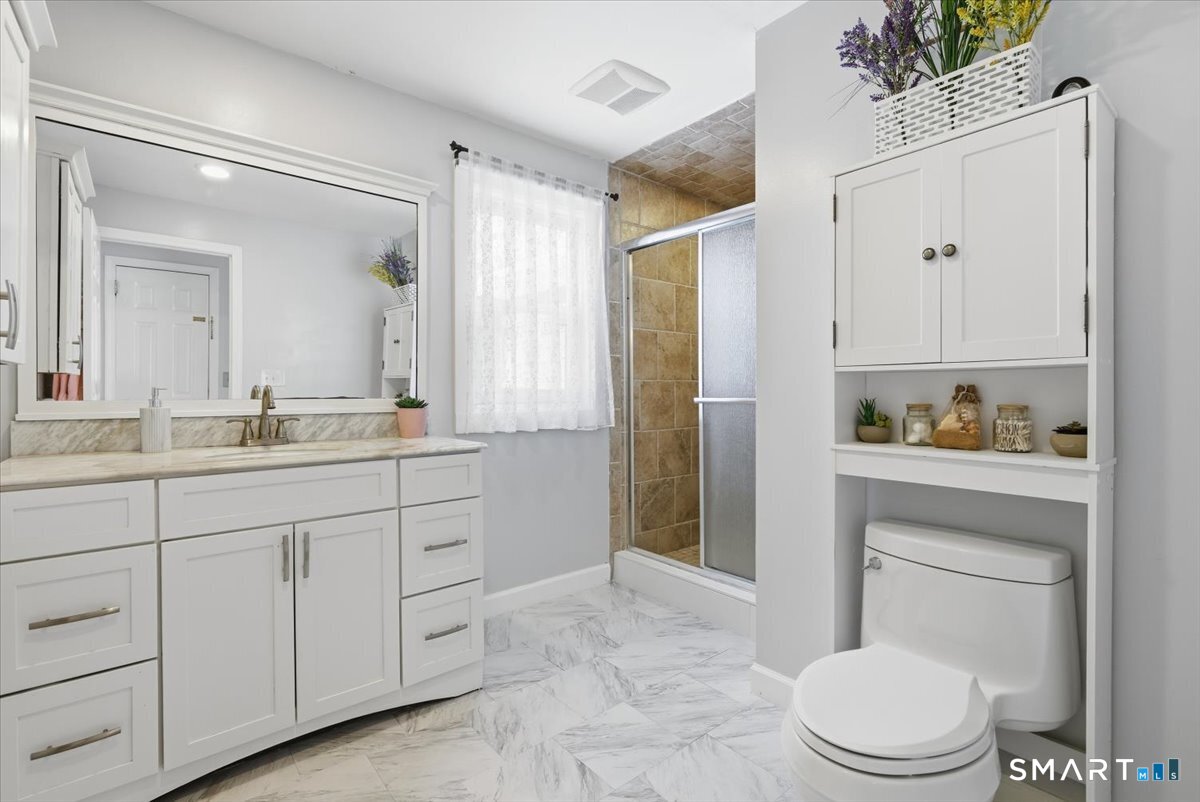 286 Moose Hill Road Monroe, CT 06468 - Photo 14 of 40