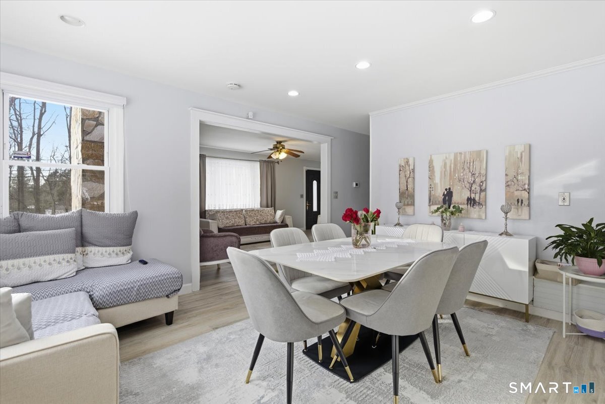 286 Moose Hill Road Monroe, CT 06468 - Photo 7 of 40