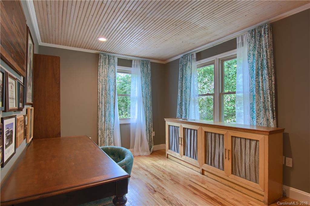1227 Old Fort Road Fairview, NC 28730 - Photo 17 of 35 Gallery Image 17
