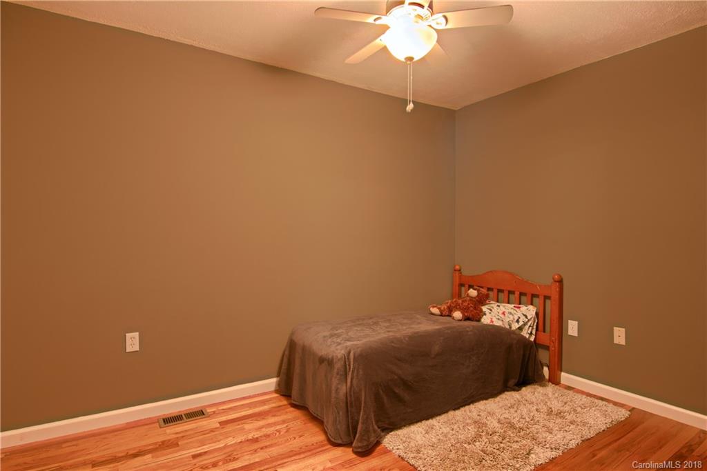 1227 Old Fort Road Fairview, NC 28730 - Photo 25 of 35 Gallery Image 25