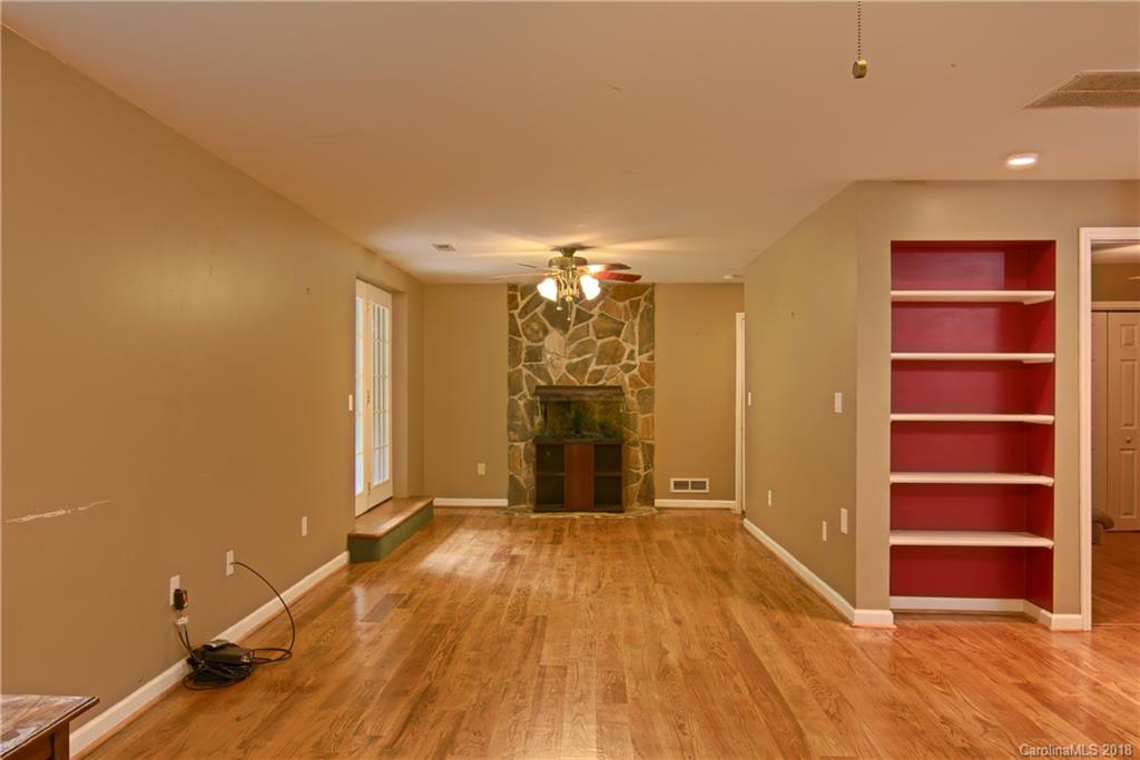 1227 Old Fort Road Fairview, NC 28730 - Photo 29 of 35 Gallery Image 29