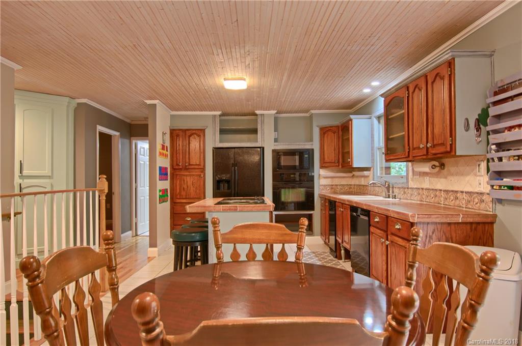 1227 Old Fort Road Fairview, NC 28730 - Photo 7 of 35 Gallery Image 7