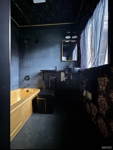 $2,000 | 9445 Palomino Drive, St. Louis, MO 63123