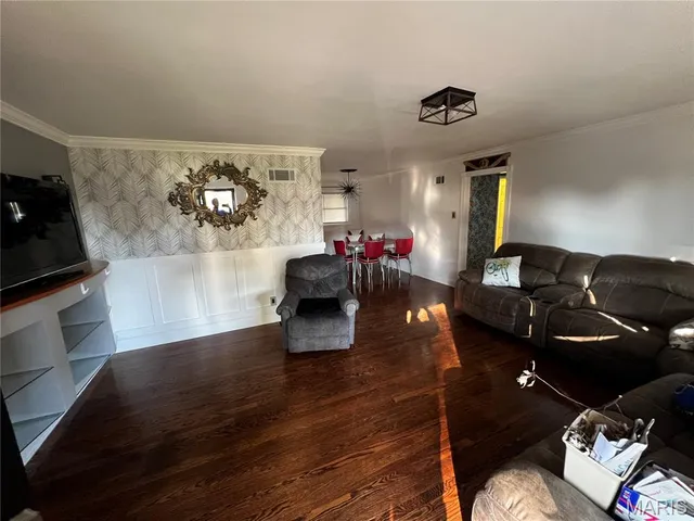 $2,000 | 9445 Palomino Drive, St. Louis, MO 63123