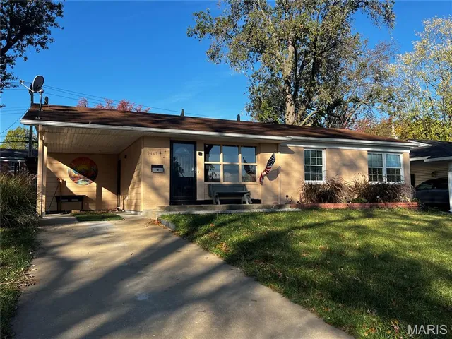 $2,000 | 9445 Palomino Drive, St. Louis, MO 63123
