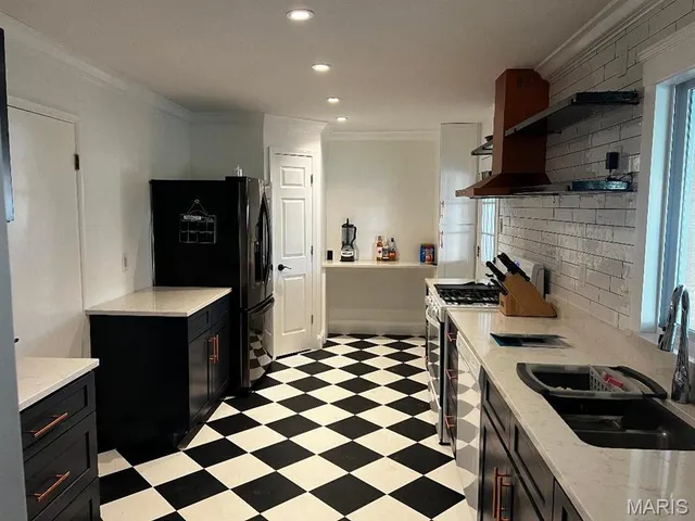 $2,000 | 9445 Palomino Drive, St. Louis, MO 63123