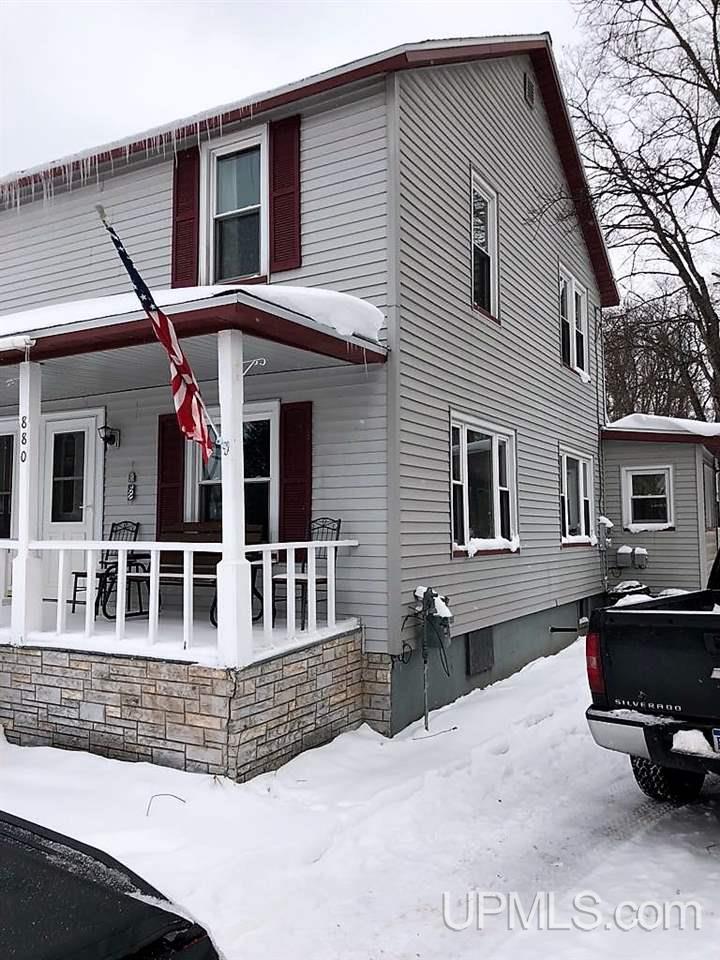880 Cottage Street Ishpeming, MI 49849 - Photo 2 of 23