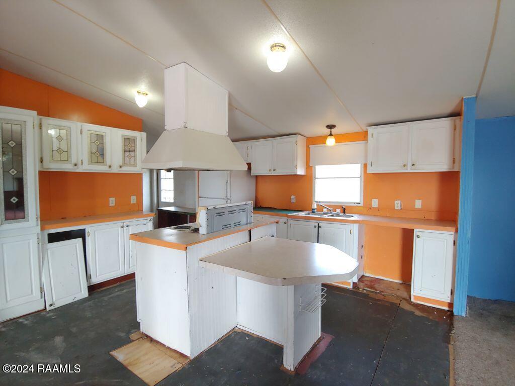 209 Rue Des Etoiles Carencro, LA 70520 - Photo 4 of 25 4 Kitchen