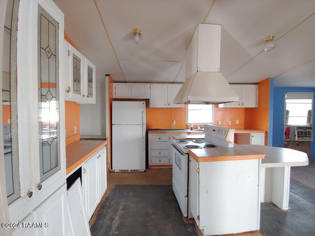 209 Rue Des Etoiles Carencro, LA 70520 - Photo 5 of 25 5 Kitchen