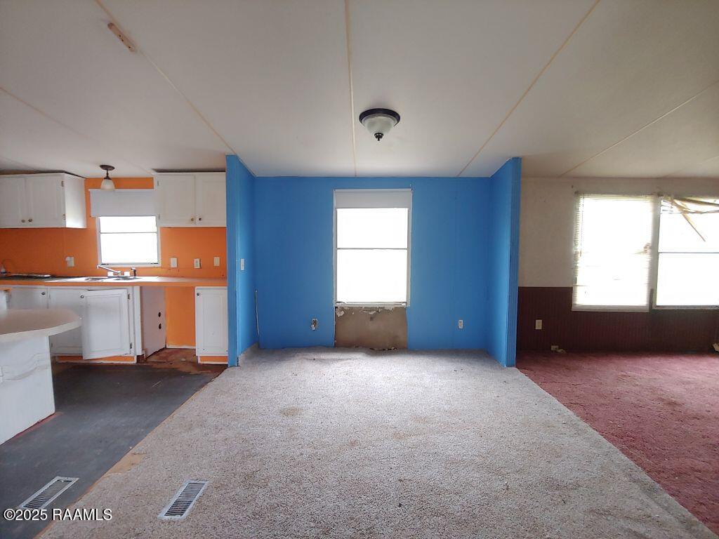 209 Rue Des Etoiles Carencro, LA 70520 - Photo 6 of 25 6 Dining Area-