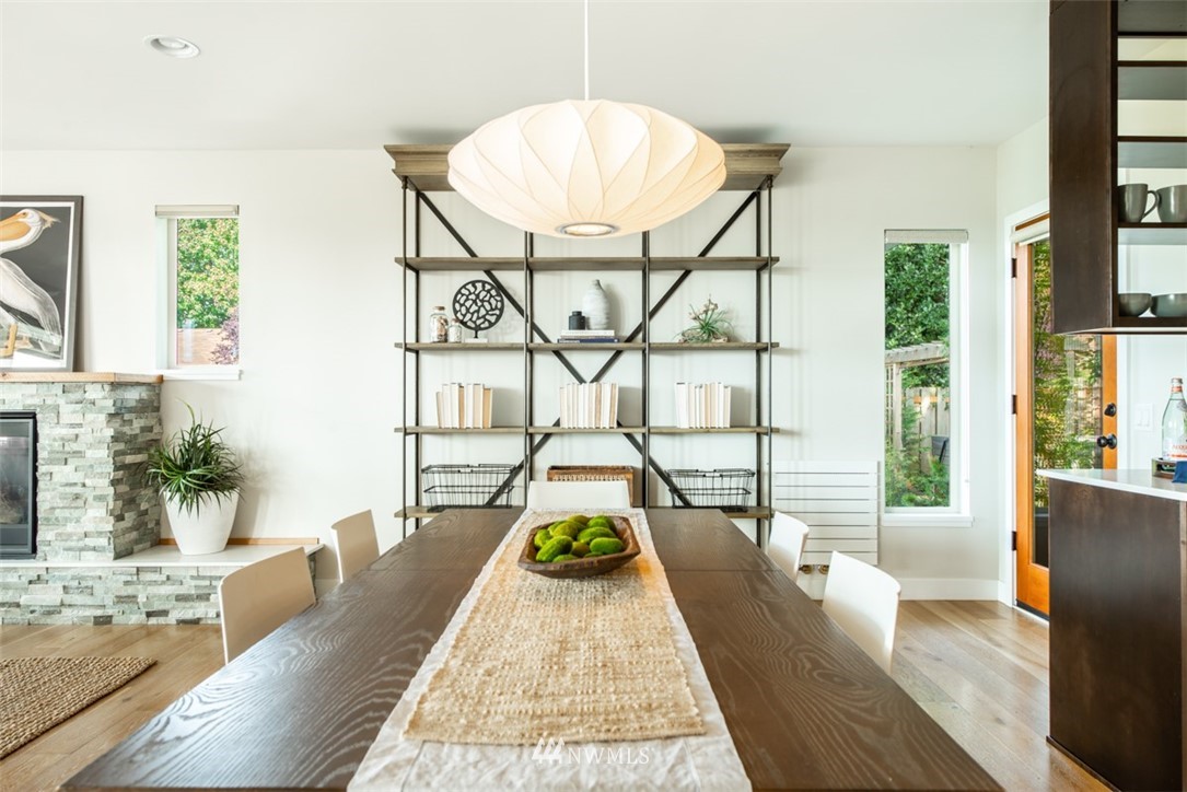 3702 Southwest Webster Street Seattle, WA 98126 - Photo 5 of 23 Gallery Image 5