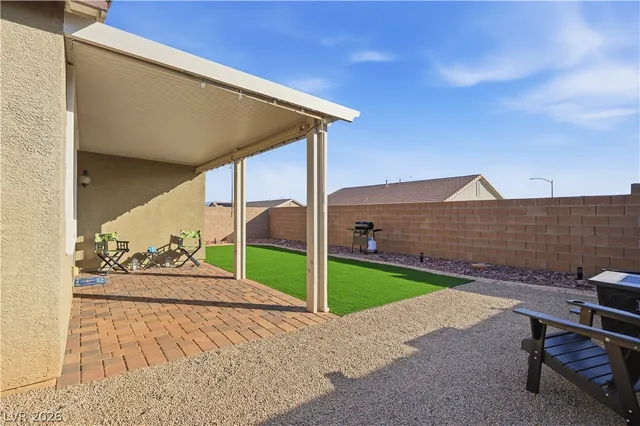 $404,990 | 2081 Hunt Woods Court, Laughlin, NV 89029