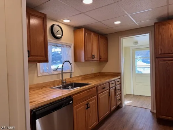 $2,800 | 44 Oak Street, Hamburg, NJ 07419