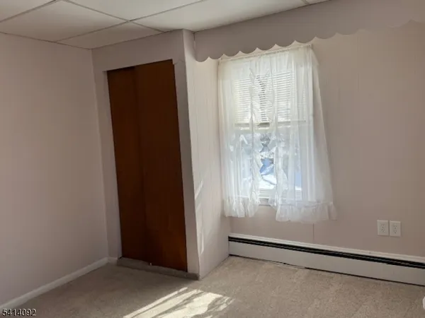 $2,800 | 44 Oak Street, Hamburg, NJ 07419