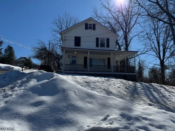 $2,800 | 44 Oak Street, Hamburg, NJ 07419