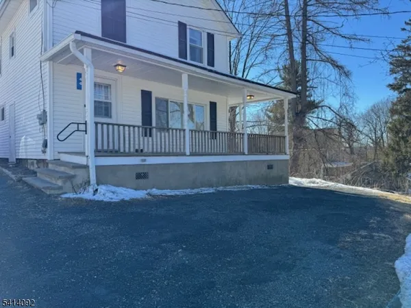 $2,800 | 44 Oak Street, Hamburg, NJ 07419