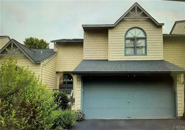 $2,500 | 8319 Decoy Run, Manlius, NY 13104