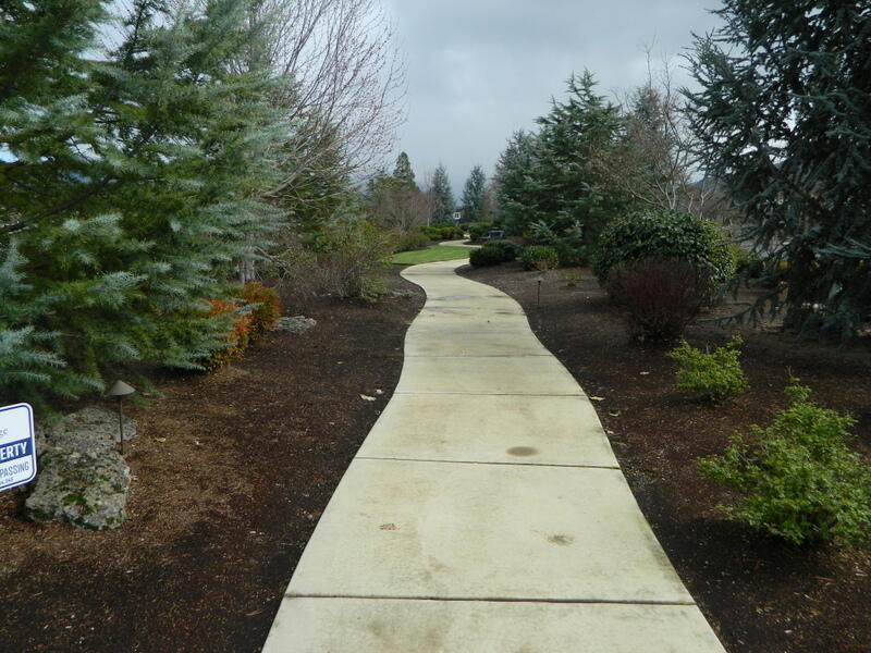 2373 Webster Road Grants Pass, OR 97526 - Photo 45 of 47 Trail in Park