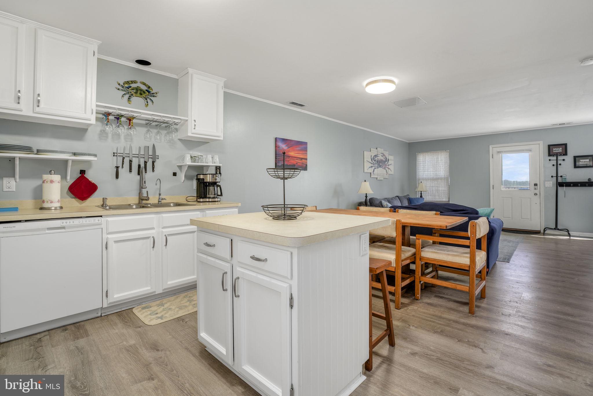 7661 East Side Road, Unit 8 Chincoteague, VA 23336 - Photo 15 of 52 Gallery Image 15