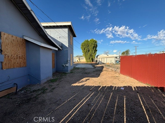 449 North 7th Street Blythe, CA 92225 - Photo 9 of 9 a backyard of a house