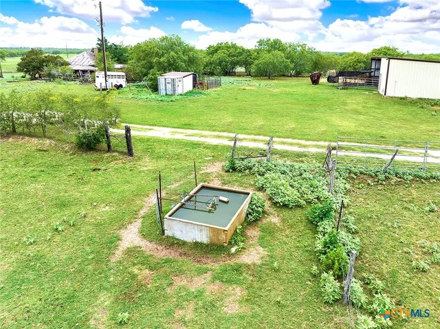$2,000,000 | 1494 County Road 433, Stockdale, TX 78160