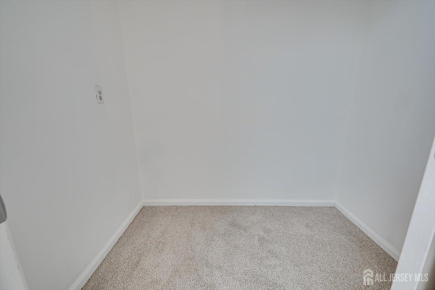 734 Edpas Road New Brunswick, NJ 08901 - Photo 30 of 31 Gallery Image 30