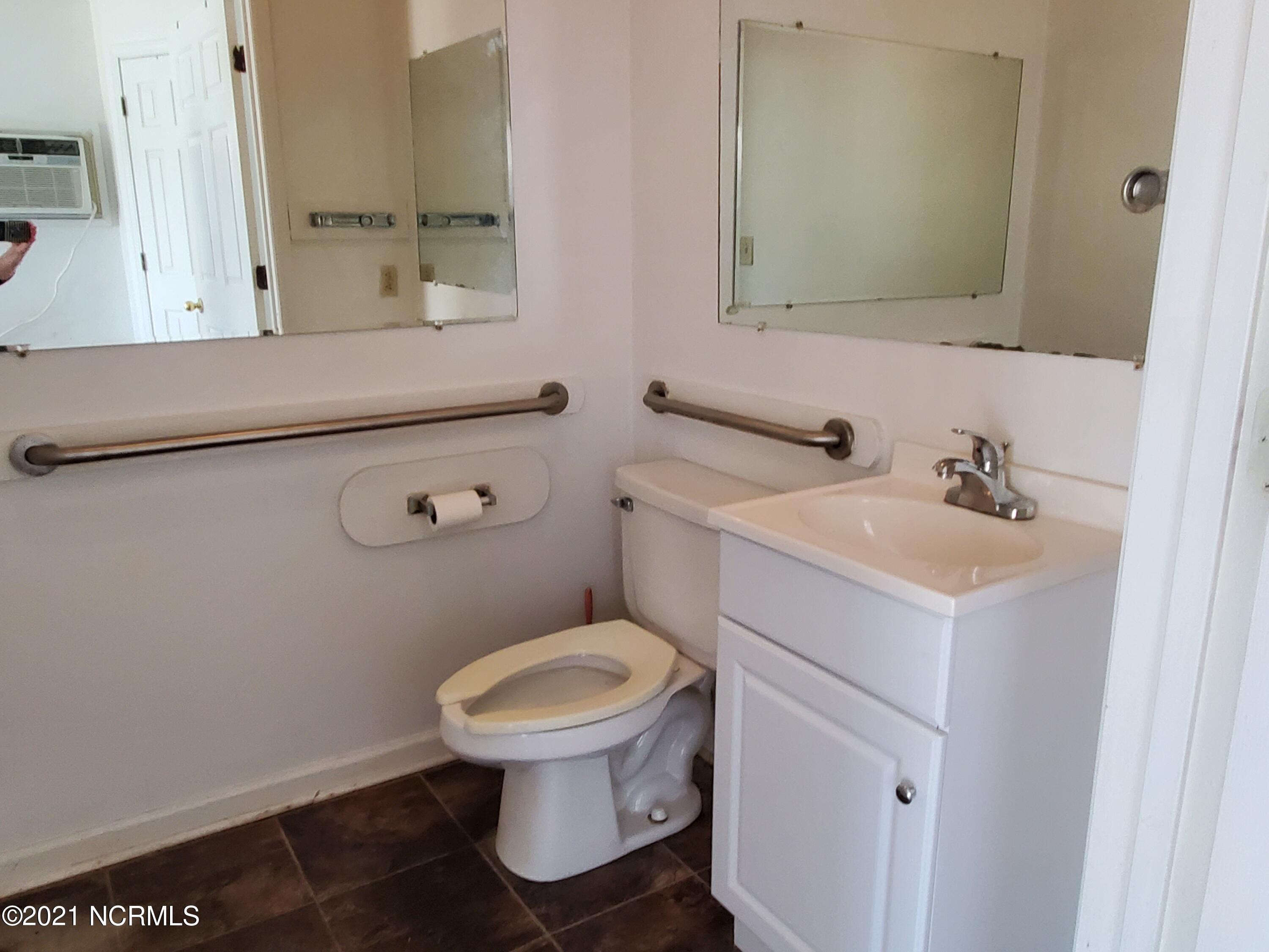 2220 5 Bridge Road Clinton, NC 28328 - Photo 12 of 27 2220 Five Bridge Road 12