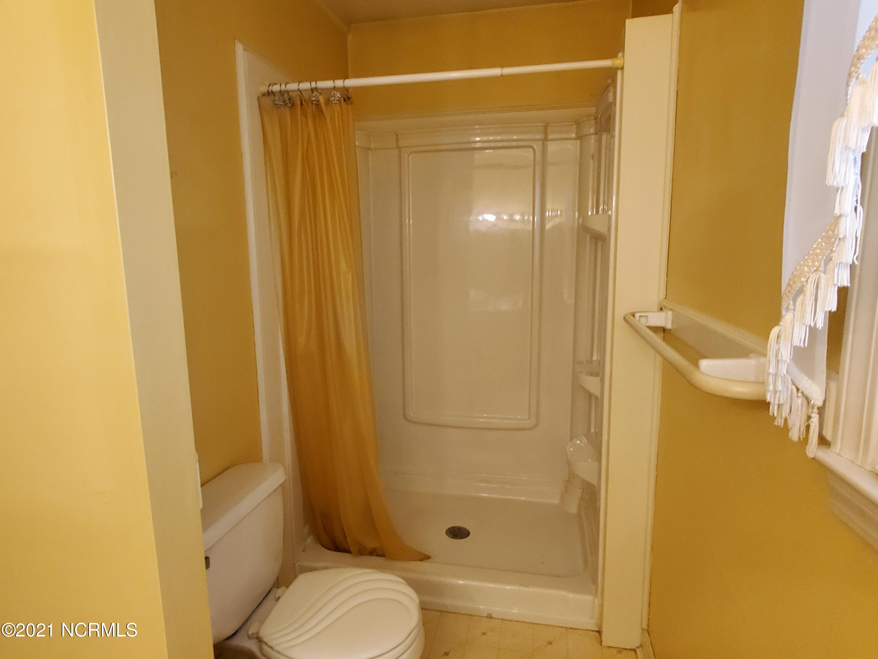 2220 5 Bridge Road Clinton, NC 28328 - Photo 23 of 27 2220 Five Bridge Road 35